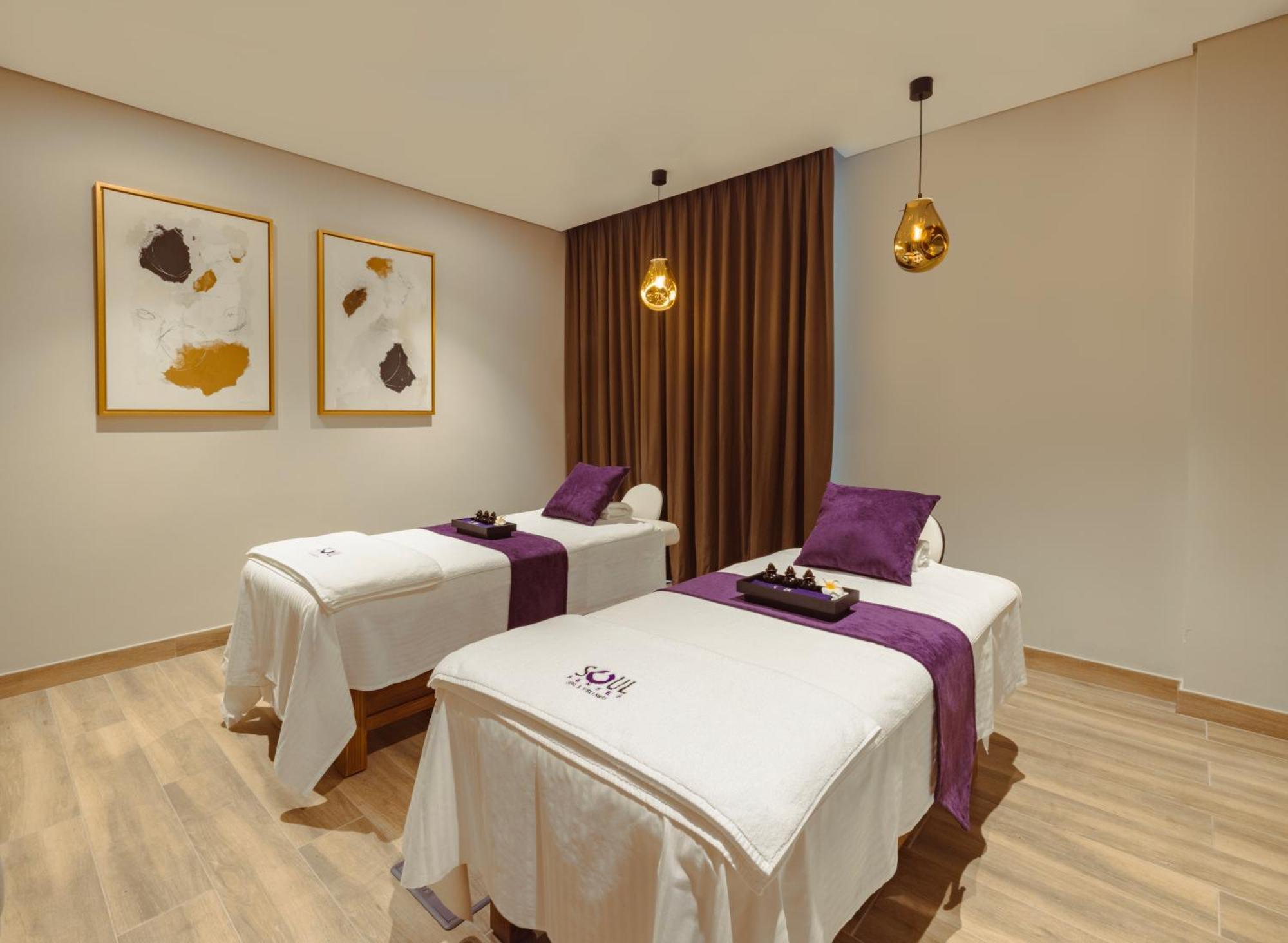 Khalidia Palace Hotel Dubai By Mourouj Gloria ภายนอก รูปภาพ Spa treatment room